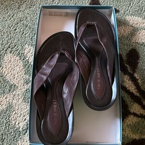 Dark Brown Leather Sandals with kitten heel